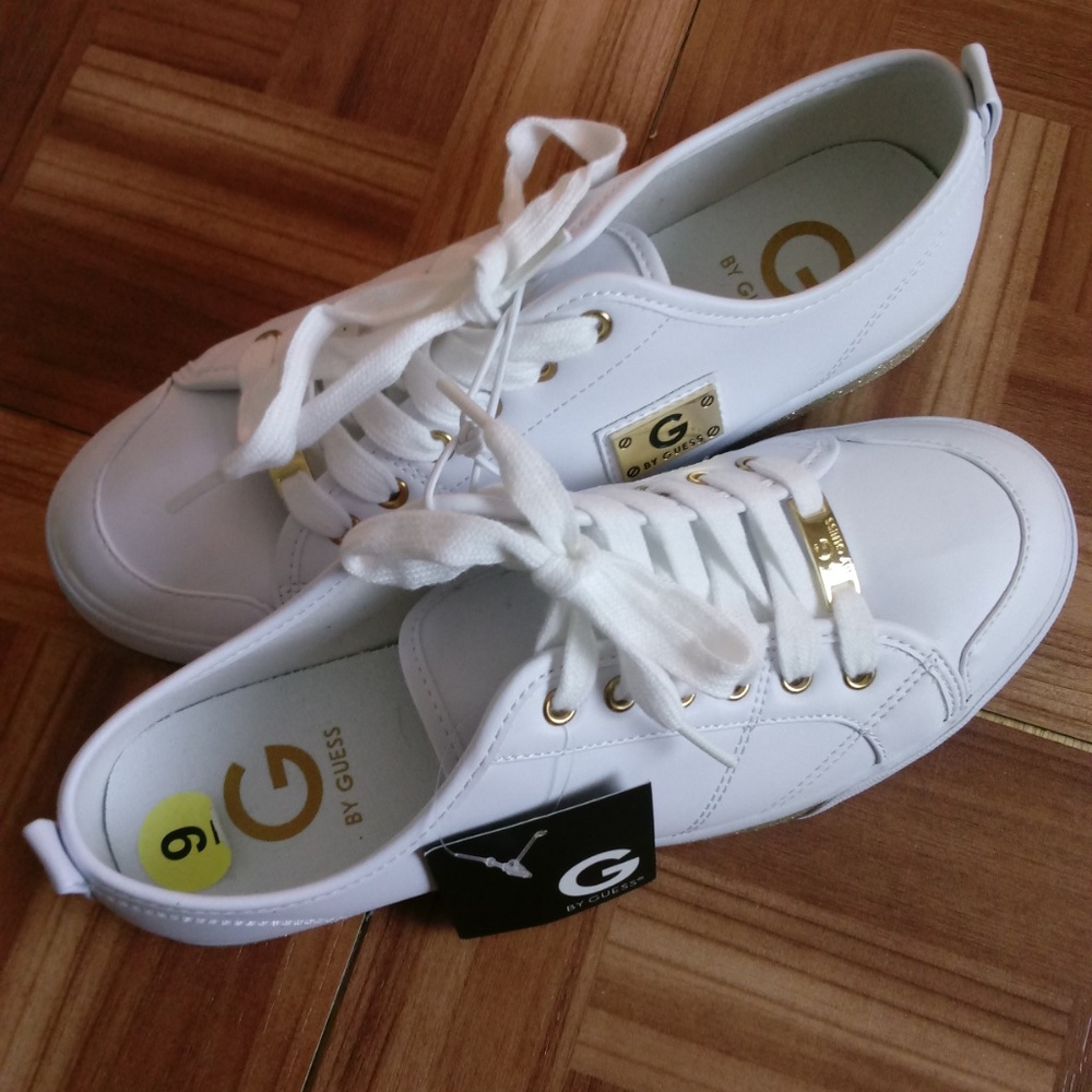 Guess “Glitterotti” White Low-Top Sneakers - Picture 6 of 6